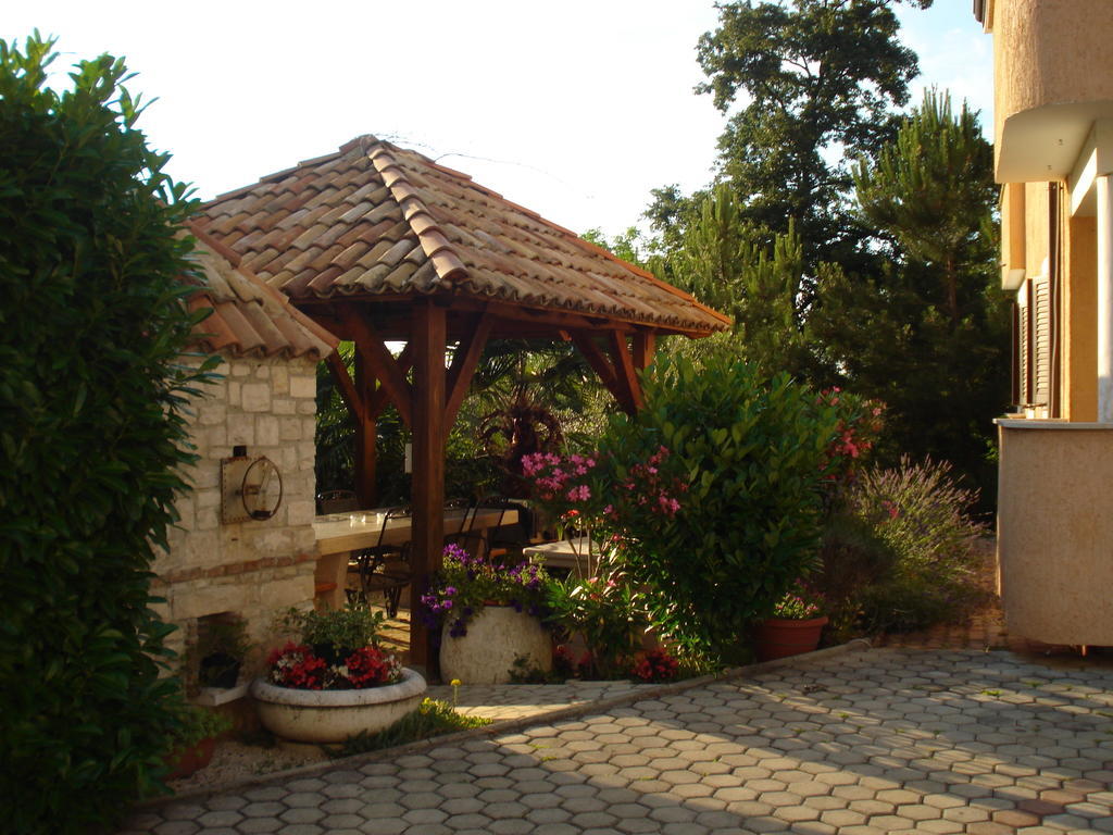 Apartments Krizine Umag Exterior photo